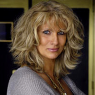 ADAM Evelyne, catégorie biographie, présente au Salon du Livre de Royat Chamalières.