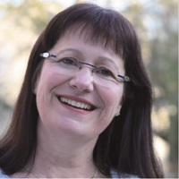 Portrait de Corine VALADE - autrice présente au Salon du Livre de Royat-Chamalières 2019