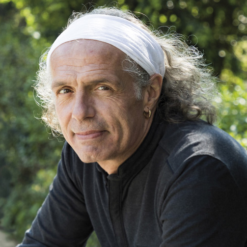 Portrait de Jean-Paul DELFINO - auteur présent au Salon du Livre de Royat-Chamalières 2019