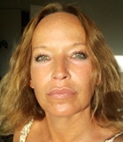 Portrait de Véronique PIERRON - autrice présente au Salon du Livre de Royat-Chamalières 2019