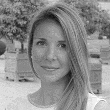 Portrait de Camille RAVEAU - autrice présente au Salon du Livre de Royat-Chamalières 2019