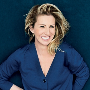 Portrait de Gaël TCHAKALOFF - autrice présente au Salon du Livre de Royat-Chamalières 2019