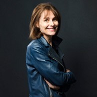 Portrait de Nelly ALARD - autrice présente au Salon du Livre de Royat-Chamalières 2020