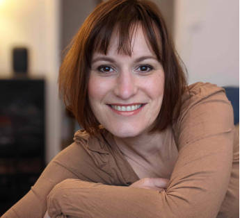 Solène Bakowski catégorie romans, présente le 7 et 8 octobre au 10e Salon du Livre de Royat-Chamalières (2023)