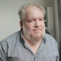 Mathias Enard, catégorie littérature moderne et contemporaine, présent le vendredi 2 octobre à la soirée d'inauguration du 13ème Salon du Livre de Royat-Chamalières (2026)