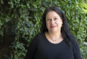 Sarah Le Constant, catégorie littérature moderne et contemporaine, présente le samedi 3 et dimanche 4 octobre au 13ème Salon du Livre de Royat-Chamalières (2026)